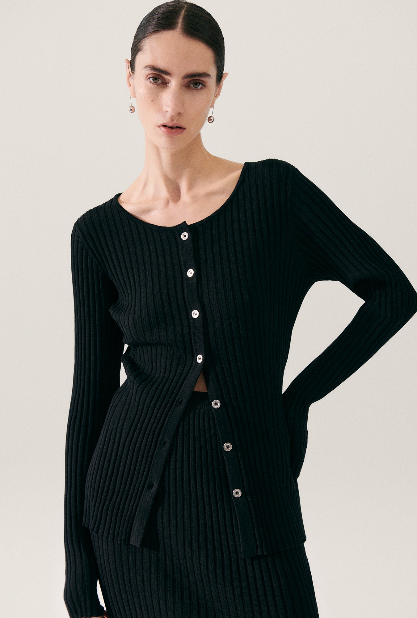 RIBBED CARDIGAN BLACK